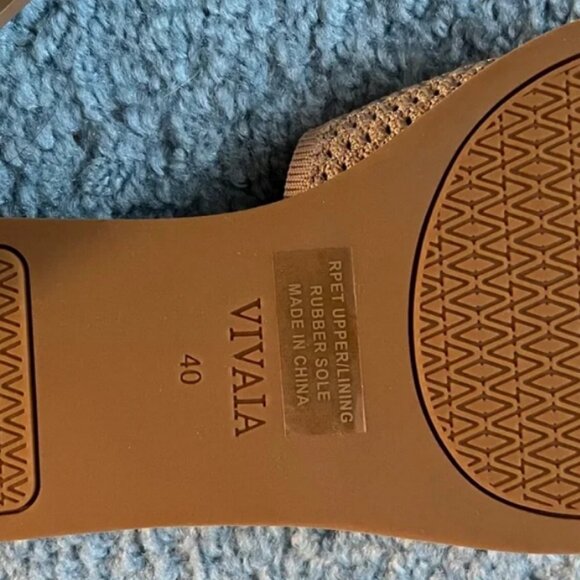 Women's Cream Slide Sandals - Picture 9 of 11